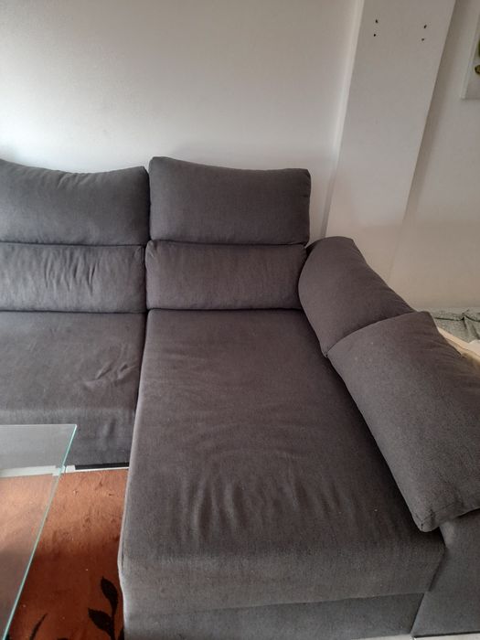 Sofa a venda usando
