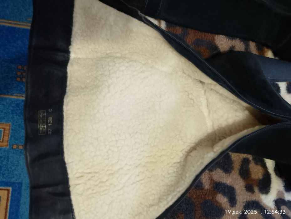 Продам взуття кожані і замшеві