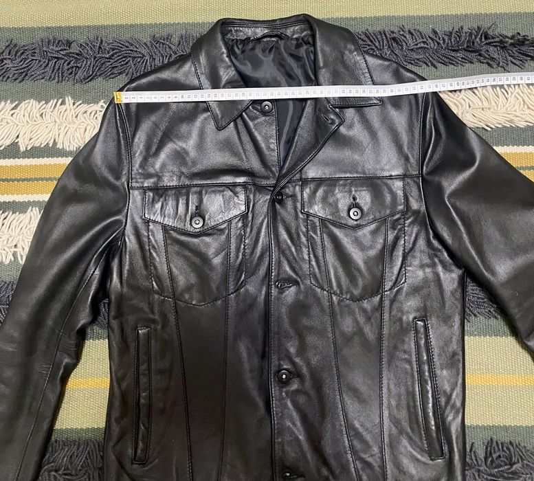 Продам свою уживану шкіряну чорну куртку Zara (Іспанія) розмір S/M