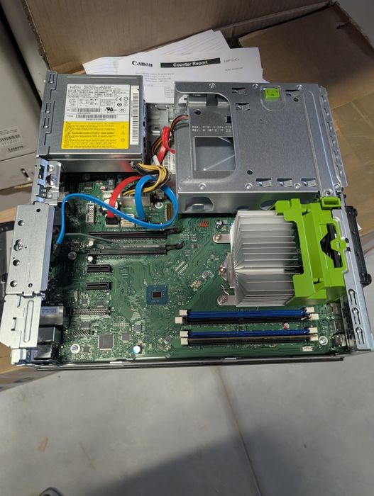 Компактний та надійний комп'ютер  Fujitsu Esprimo D957 є 100 шт