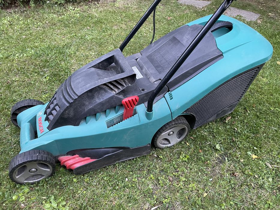 Kosiarka Bosch 1.400w na części