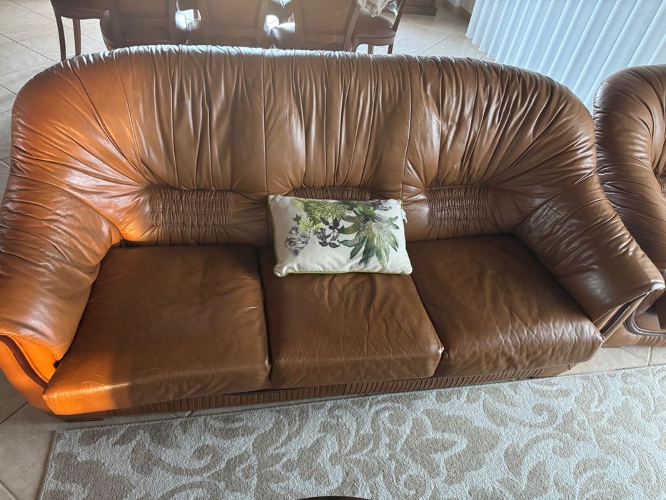 Conjunto de 3  sofas couro verdadeiro