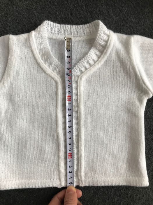 Sweterek do chrztu dla dziewczynki