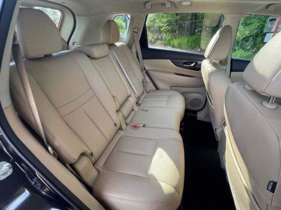 NISSAN ROGUE      2017