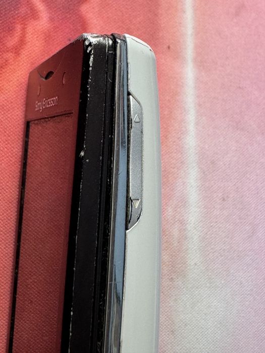 Sony Ericsson j20i Hazel