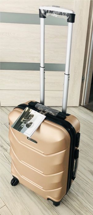 Walizka Mała Podróżna Kabinowa Na Kółkach Bagaż Twarda 55x37x20 cm Premium