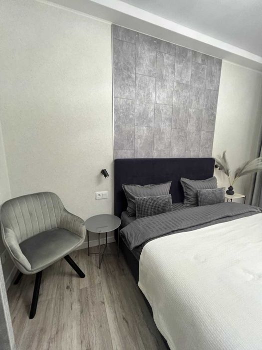 Максимовича Трутенка 28Д  Нова Англія  Честер ремонт дві спальні