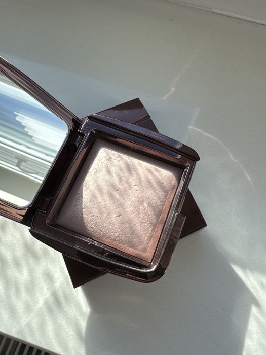 Hourglass Ambient