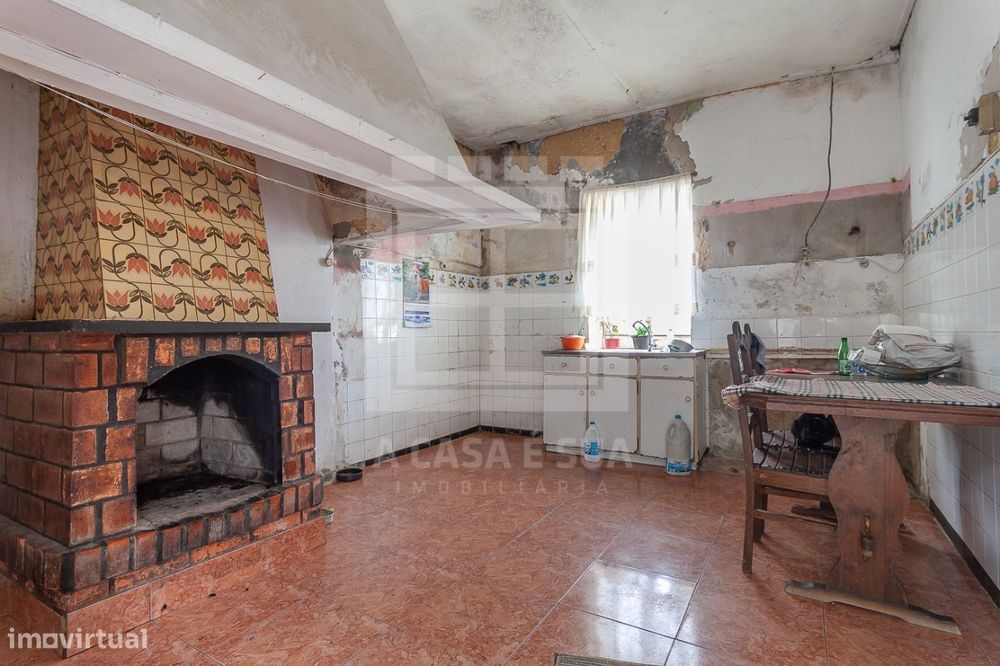 Moradia independente para reconstrução em Rio Meão