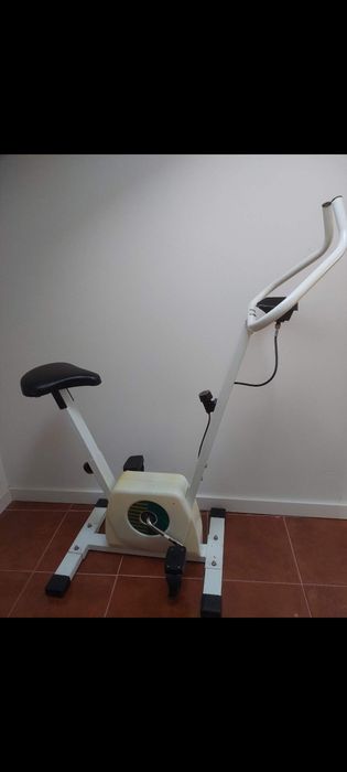Bicicleta de ginástica