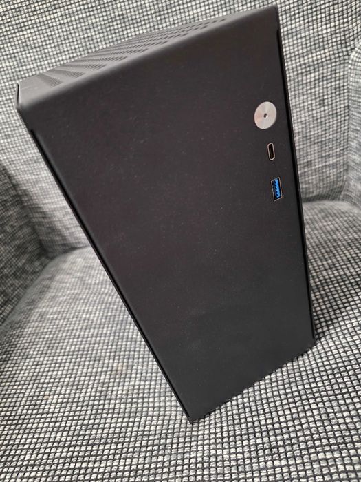Mini komputer itx Ryzen 5600, RTX 5060, 32GB Ram