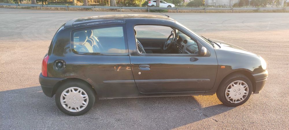 Renault Clio 1.1 1999 Gasolina