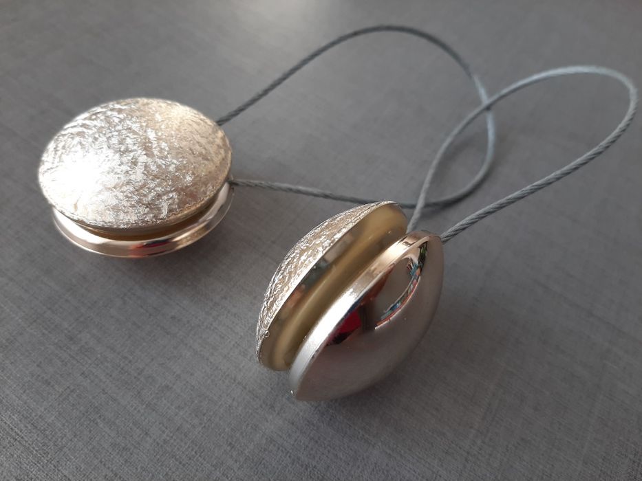 Комплект штори + 3 подушки