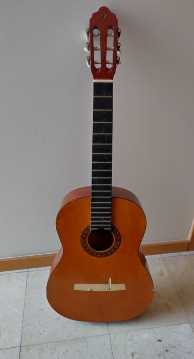 Viola acústica Valência ref na foto para recuperação