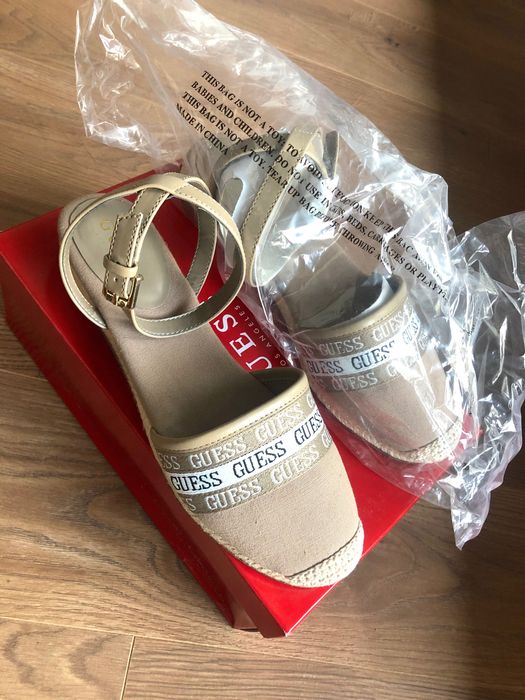 Guess espadryle sandaly roz 38