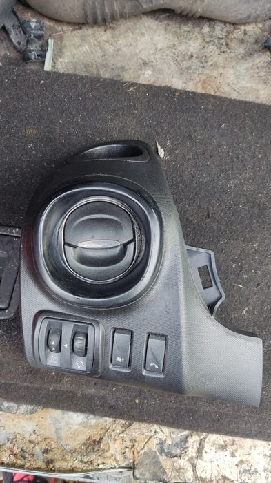 Obudowa nawiewu kratka panel Opel Vivaro B renault traffic III