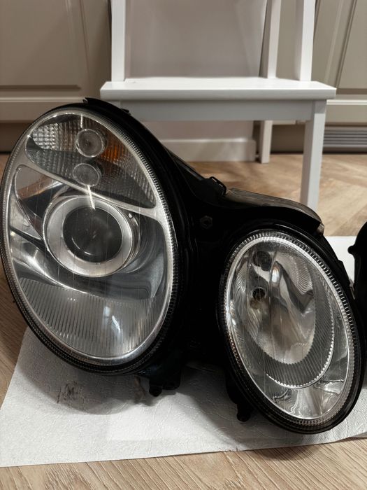 Części do Mercedesa W211 czarne C040