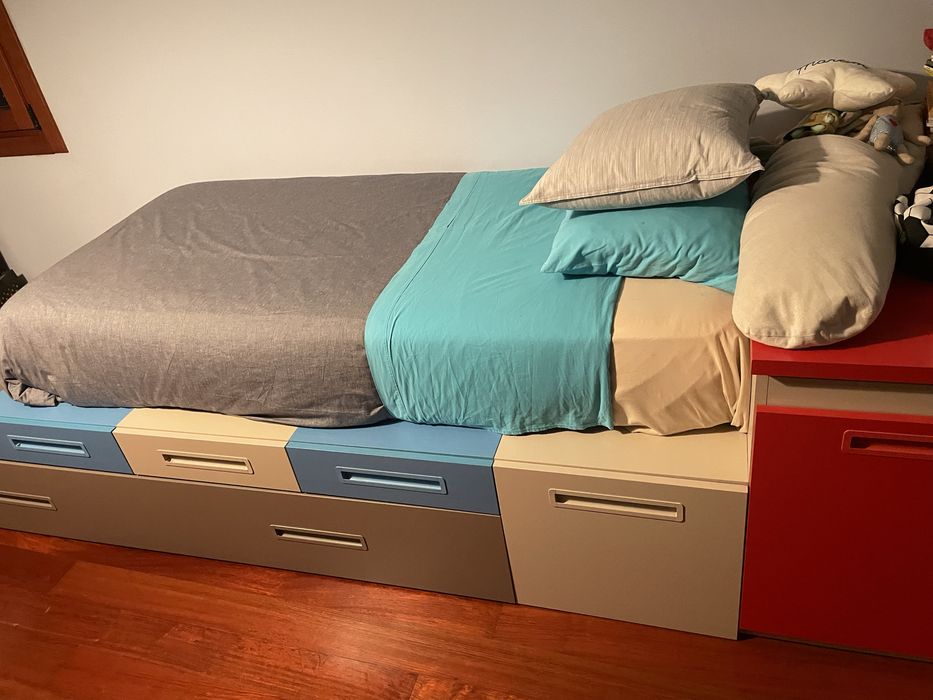 Quarto juvenil (masculino)
