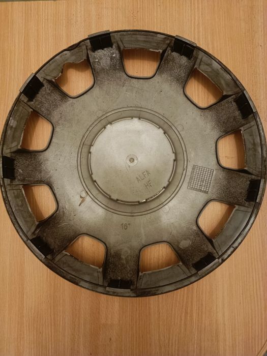 Seat-oryginalny kołpak 16"