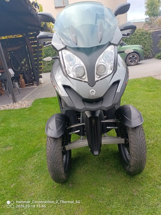 Skuter Quadro 350