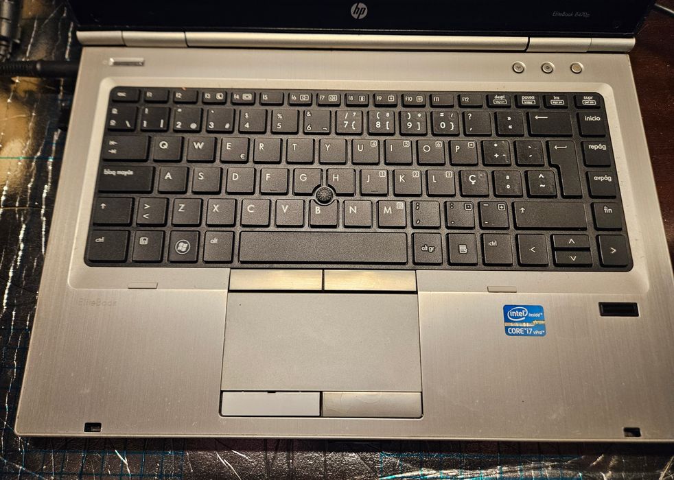 HP Elitebock 8470p i7-3520M Vpro.8gb DDR3.ssd 120gb.