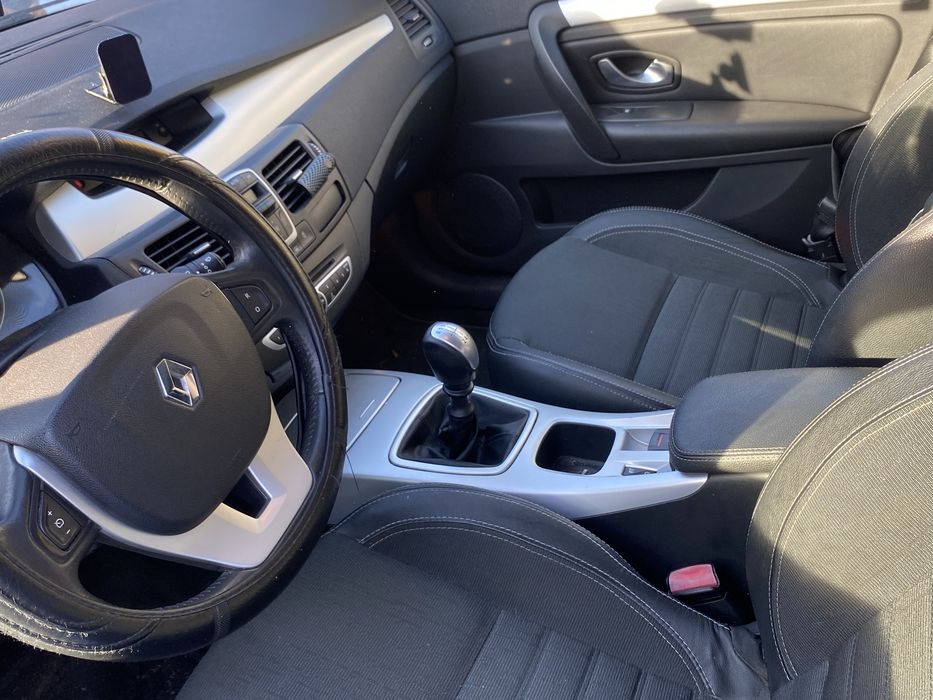 Renault Laguna III 2007 rok 2.0 diesel 200KM