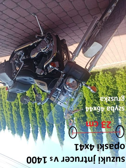 SUZUKI INTRUDER VS 1400 szyba gmol