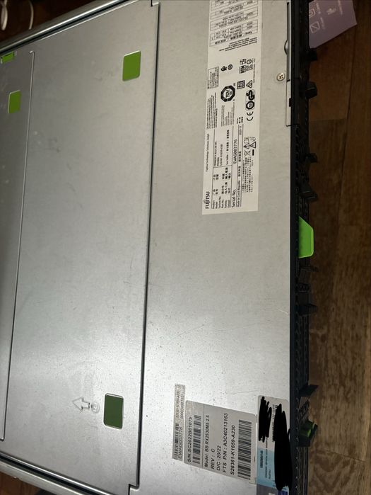 DESPACHAR Servidor Fujistu Primergy RX2530 M5 | 1 U | 16GB RAM | 2x 960GB SDD