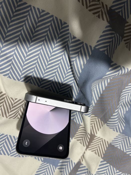 Samsung Galaxy z flip6