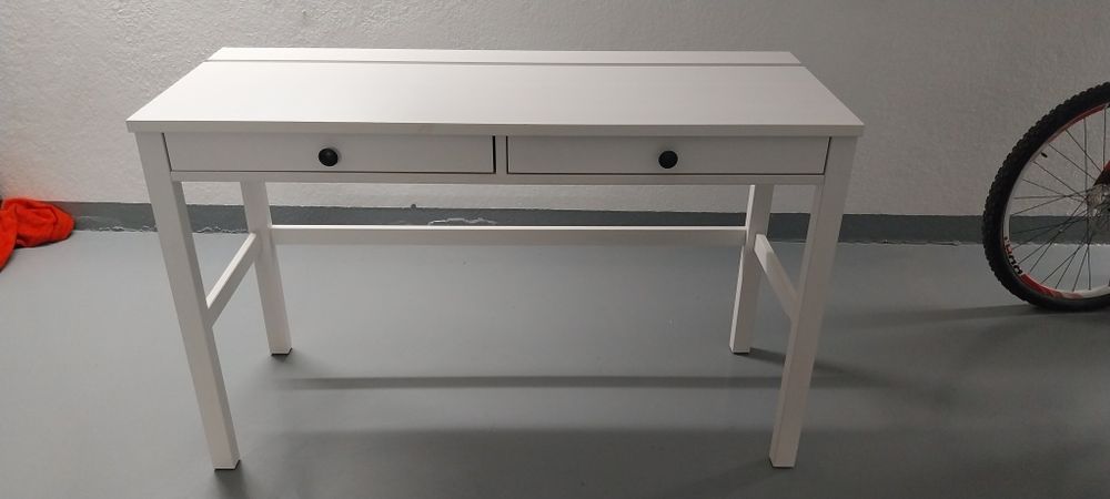 Secretária HEMNES IKEA