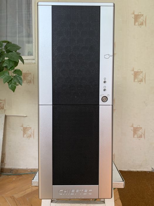 Chieftec корпус + решта