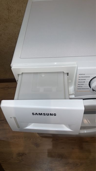 Сушильна машина Samsung з Німеччини.