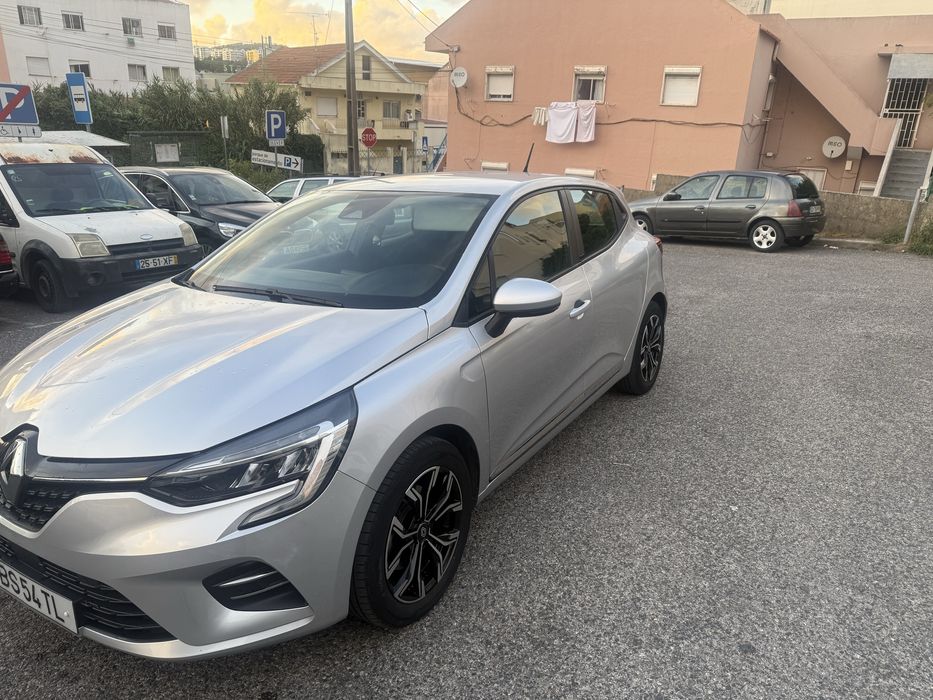 renault clio 1.6 2021 E-tech exclusive