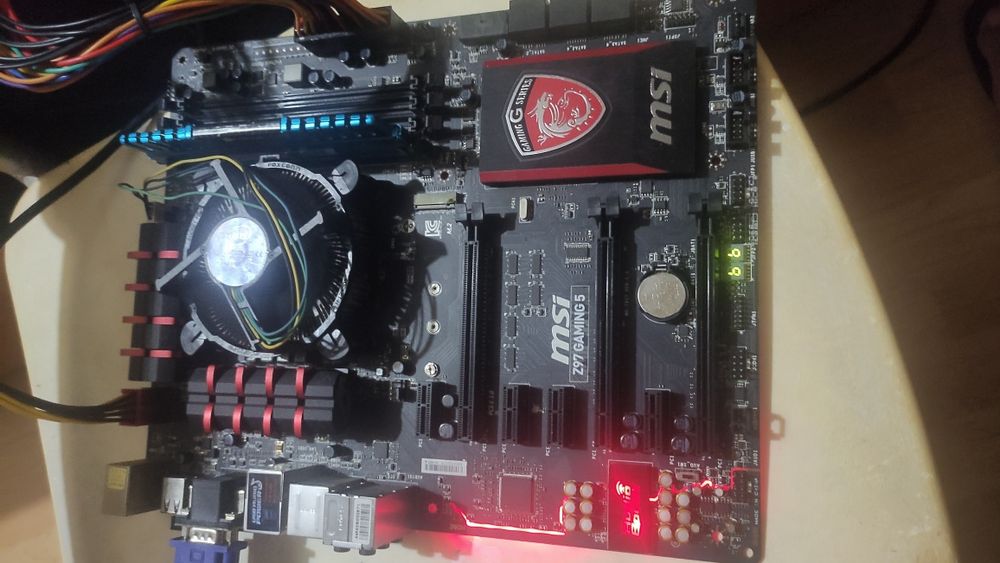 MSI Z97 Gaming 5, Asus B85 Plus, i5 4670k, i5 4570, 12 GB DDR364586342757377123