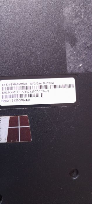 Laptop  dzala z przeznaczeniem na czesci