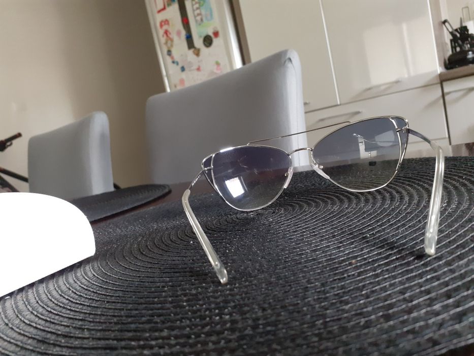 Nowe oryginalne okulary damskie PRADA