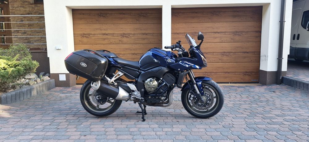 Yamaha  FZ1 Fazer 1000 Super Stan!