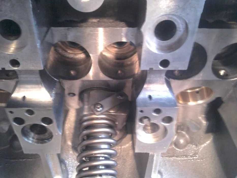 GŁOWICA 038.103373R 1.9 TDI 2.0tdi NOWE TULEJKI 2 LATA. gwar