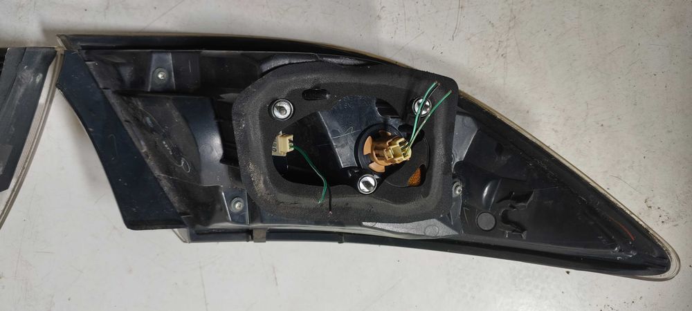 MAZDA 6 GJ SEDAN 2012-2015 ROK Lewa i Prawa Lampa lewy i prawy tył
