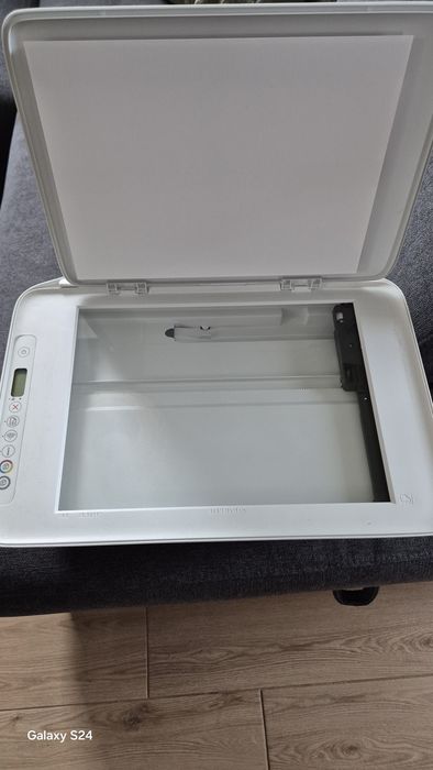 Urządzenie wielofunkcyjne HP2710 jak nowe