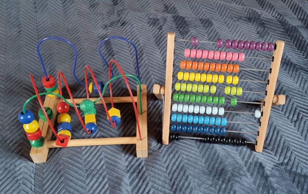 Kostka i duże liczydło