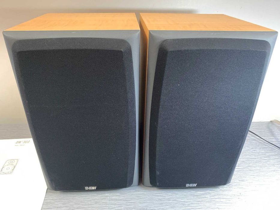 Colunas B&W DM303 (Made in England)