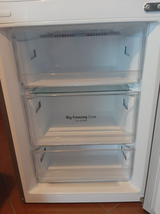 Frigorífico combinado LG - GBB61PZHMN