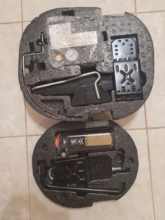 Peugeot 108 208 301 308 408 508 2008 3008 5008 Домкрат Ключ Крюк