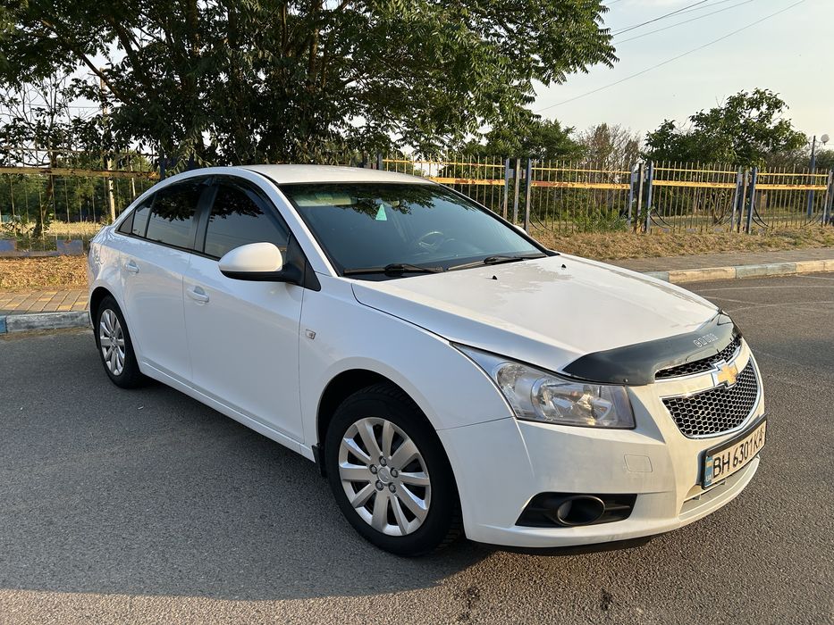 Продам Chevrolet Cruze