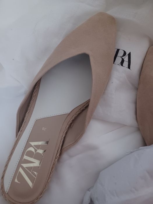 Взуття фірми Zara