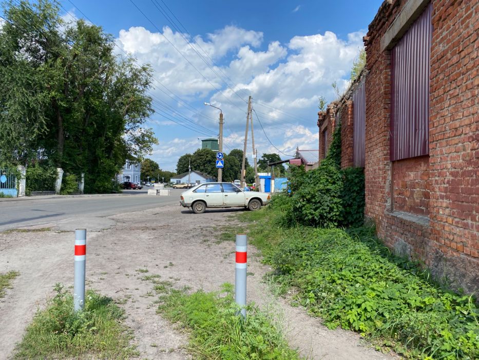 Продаж нежитлової будівлі
