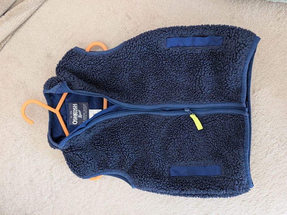 Жилетка шерпа Oshkosh від Carter's, на 3 роки