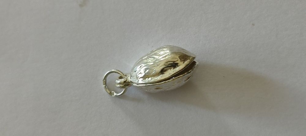 Pendente antigo em prata