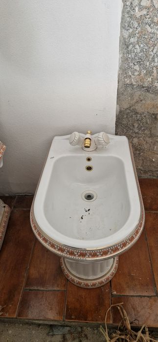Bidé igual a novo